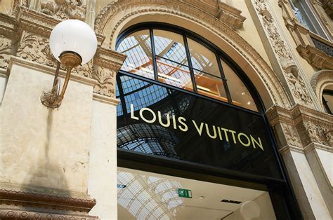 louis vuitton milan prices|buying louis vuitton in milan.